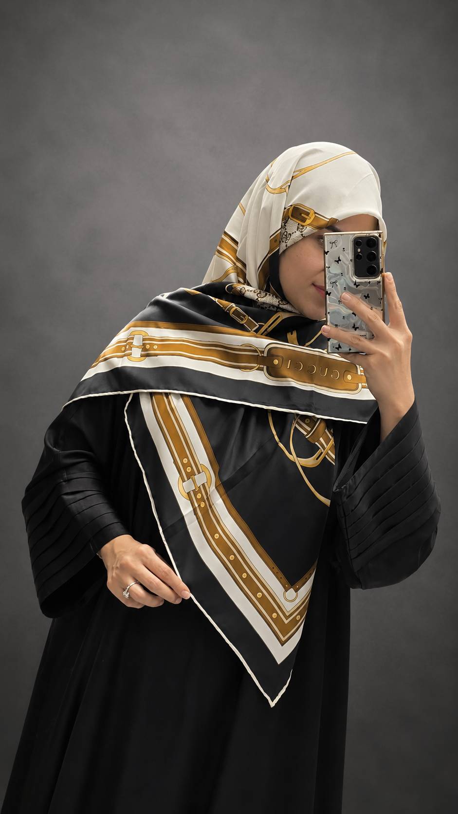 روسری زنانه ابریشم توییل ۱۴۰×۱۴۰ دور دوخت فرانسوی