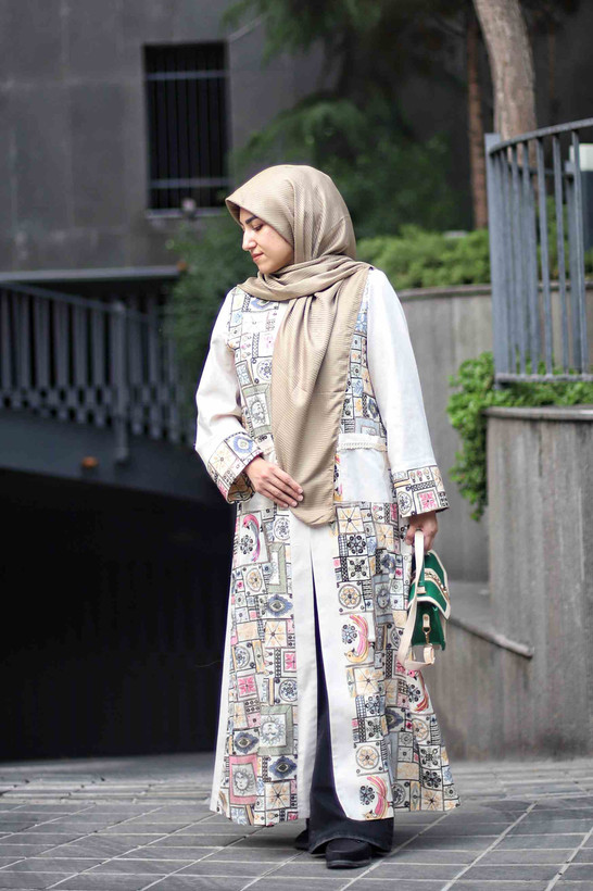 عبا جلو دکمهدار زنانه یاس استایل مدل کتیبه سبز | ژاکارد نخ پنبه
